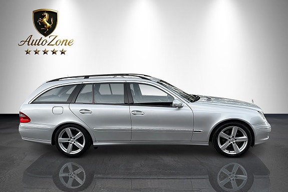 Mercedes-Benz E320 10 of 22