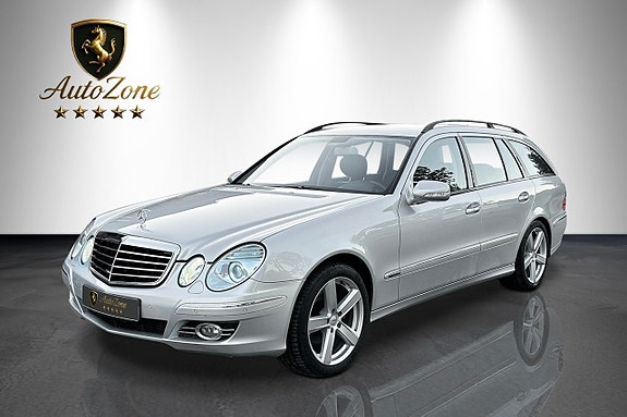 Mercedes-Benz E320 2 of 22