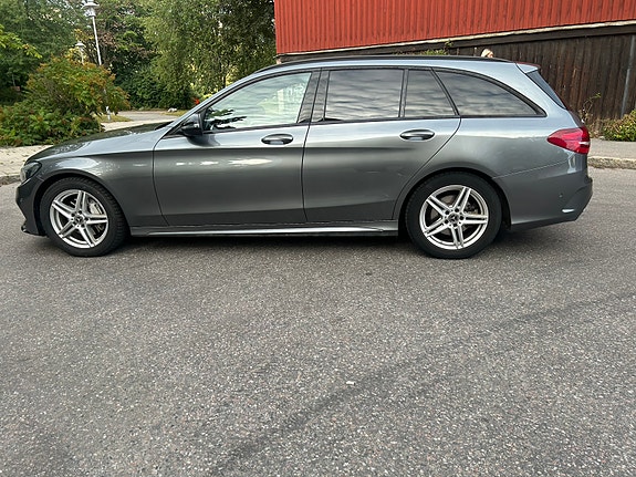 Mercedes-Benz C180 5 of 8