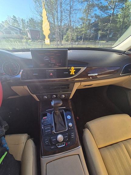 Audi A6 9 of 12