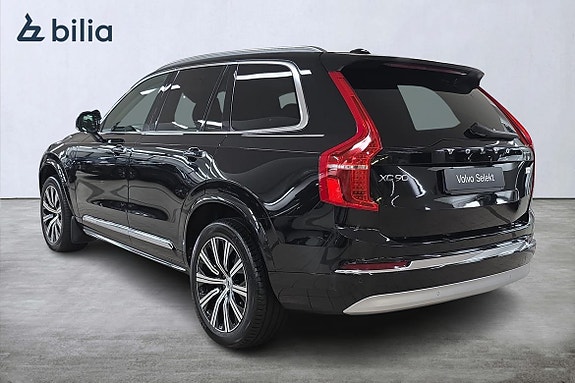 Volvo XC90 2 of 25