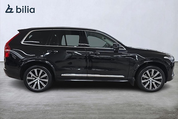Volvo XC90 18 of 25