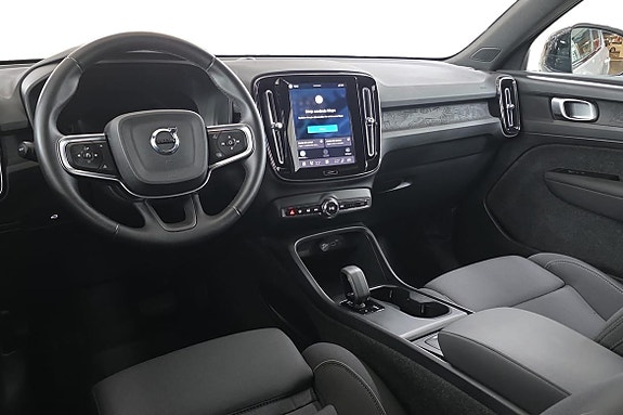 Volvo EX40 10 of 22
