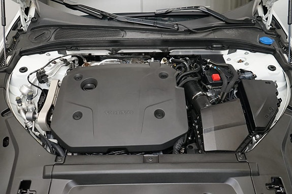 Volvo V90 Cross Country 10 of 22