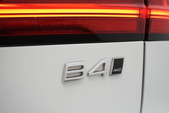 Volvo V90 Cross Country 18 of 22
