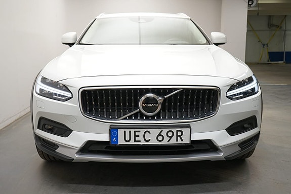 Volvo V90 Cross Country 21 of 22