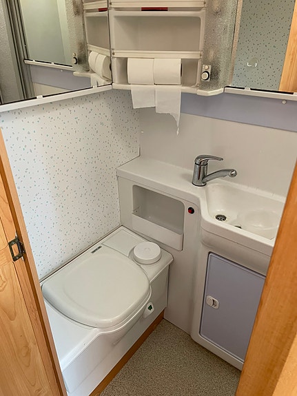 Hymer B564 13 of 30
