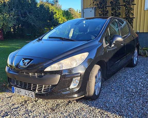 Peugeot 308 4 of 8