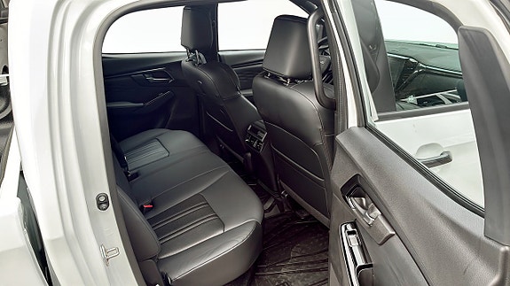 Isuzu D-max 5 of 10