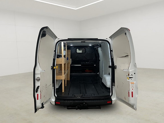 Ford Transit Custom 13 of 30