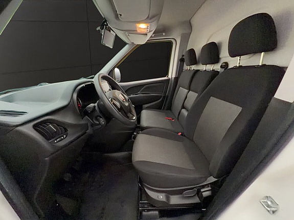 Fiat Doblo 15 of 28