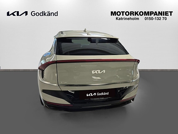 Kia EV6 5 of 17