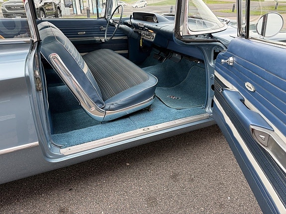 Buick Invicta 18 of 30