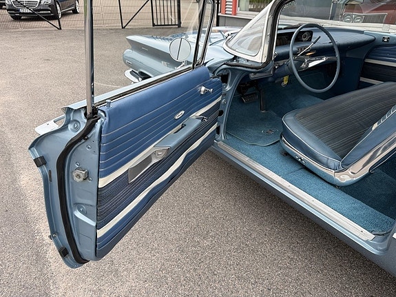 Buick Invicta 30 of 30