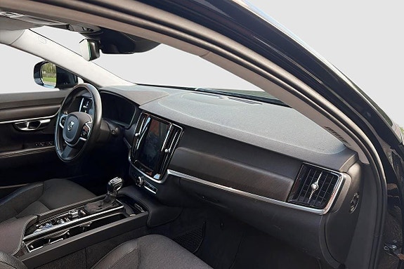 Volvo V90 Cross Country 6 of 11
