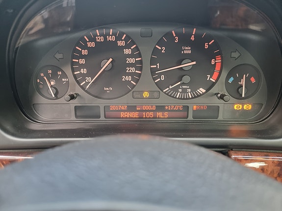 BMW 540i 20 of 27