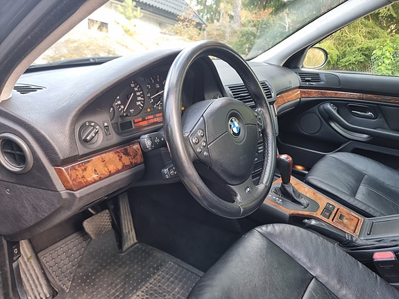 BMW 540i 19 of 27