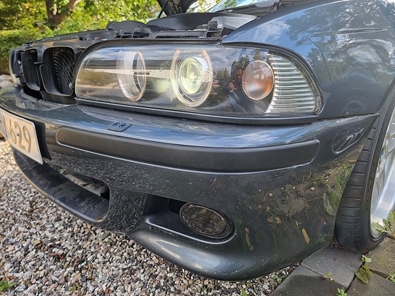 BMW 540i 16 of 27