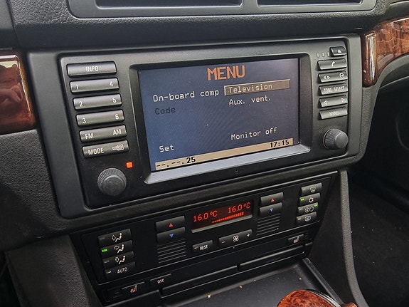 BMW 540i 22 of 27