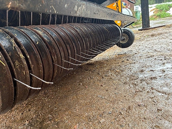 New Holland BR 6090 RC 12 of 12