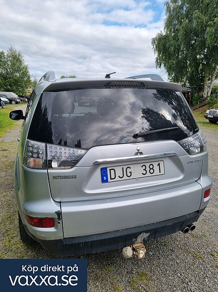 Mitsubishi Outlander 13 of 30