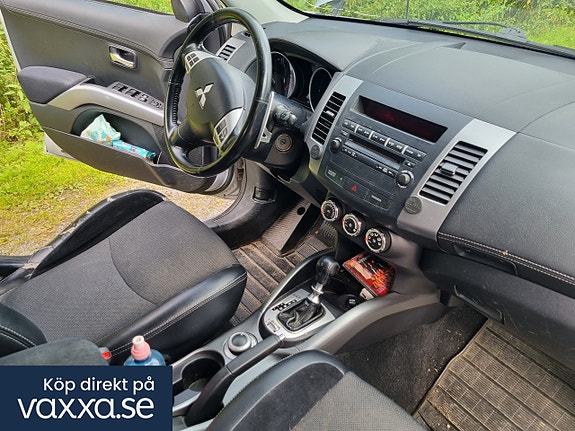 Mitsubishi Outlander 25 of 30