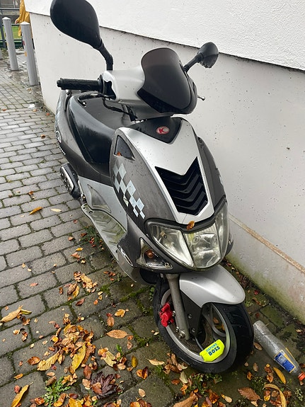 Kymco Super 9 2t 3 of 3
