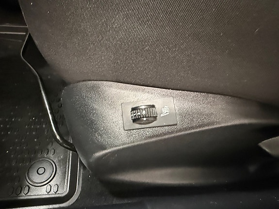 Peugeot 208 6 of 17