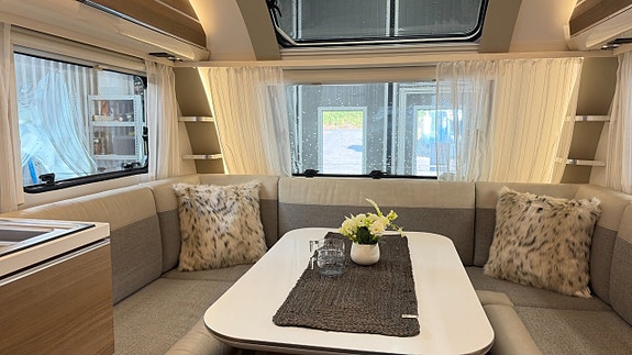Adria Adora 753UK 2 of 19