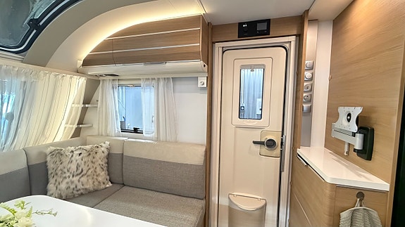 Adria Adora 753UK 7 of 19