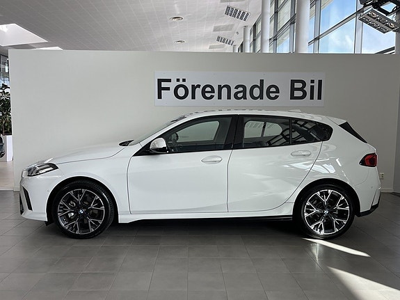 BMW 120 3 of 14