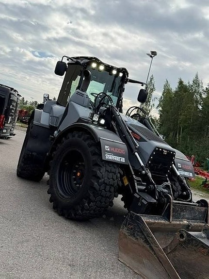 Huddig 1260E City med Buskröjare 4 of 8