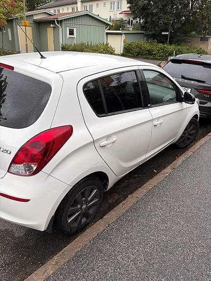 Hyundai i20 4 of 4