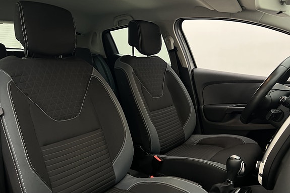 Renault Clio 2 of 11