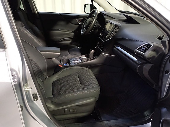 Subaru Forester 3 of 15