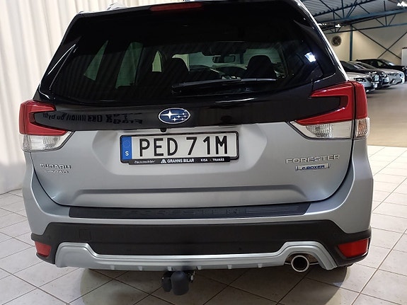 Subaru Forester 5 of 15
