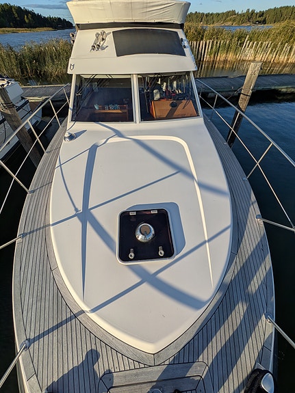 Välvårdad Storebro Royal Cruiser 355 Baltic med flybridge 2 of 22
