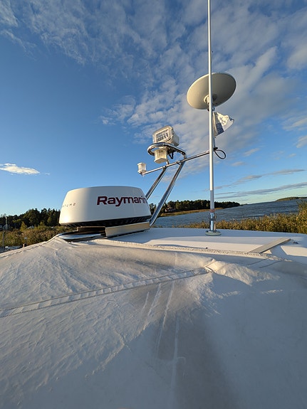 Välvårdad Storebro Royal Cruiser 355 Baltic med flybridge 5 of 22