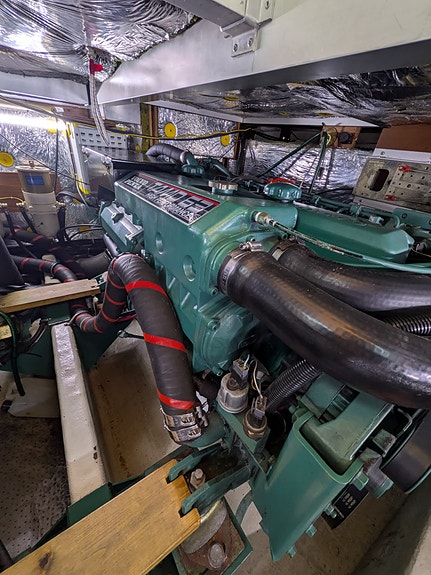 Välvårdad Storebro Royal Cruiser 355 Baltic med flybridge 8 of 22