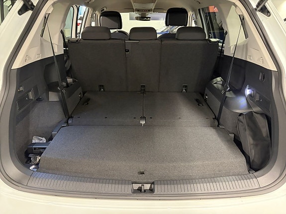 Volkswagen Tiguan Allspace 10 of 13