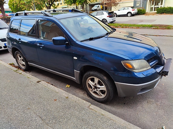 Mitsubishi Outlander 4 of 5