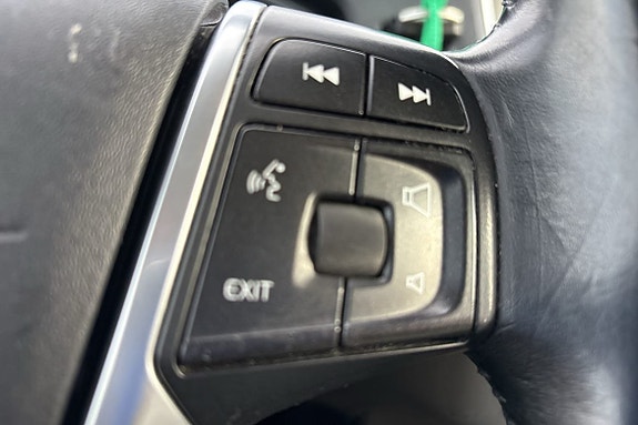 Volvo V40 23 of 27