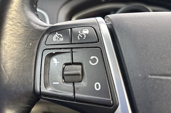 Volvo V40 24 of 27