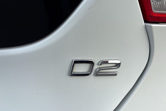 Volvo V40 15 of 27