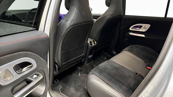 Mercedes-Benz GLB250+ 9 of 26