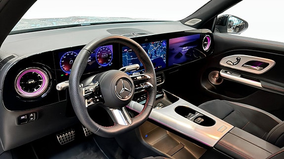 Mercedes-Benz GLB250+ 13 of 26