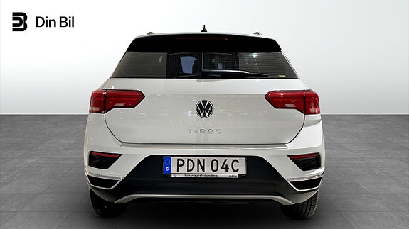 Volkswagen T-Roc 4 of 12