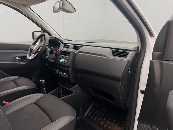 Renault Kangoo 25 of 29