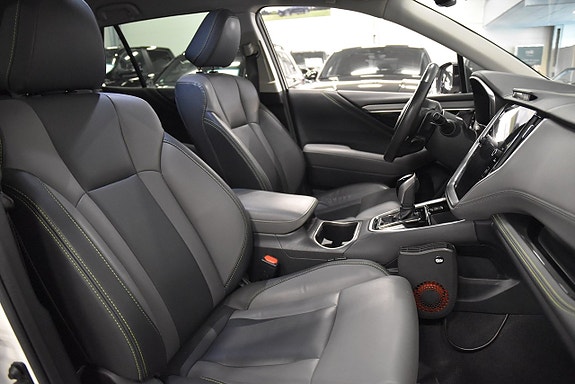Subaru Outback 13 of 23