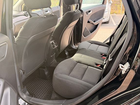 Mercedes-Benz B180 8 of 11